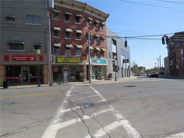 a view of a building entrance