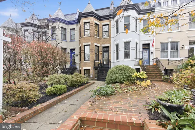 $6,950 | 1319 East Capitol Street Southeast, Washington, DC 20003