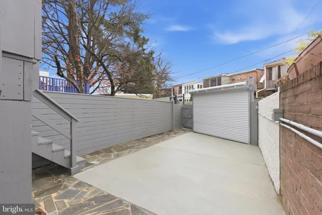 $6,950 | 1319 East Capitol Street Southeast, Washington, DC 20003