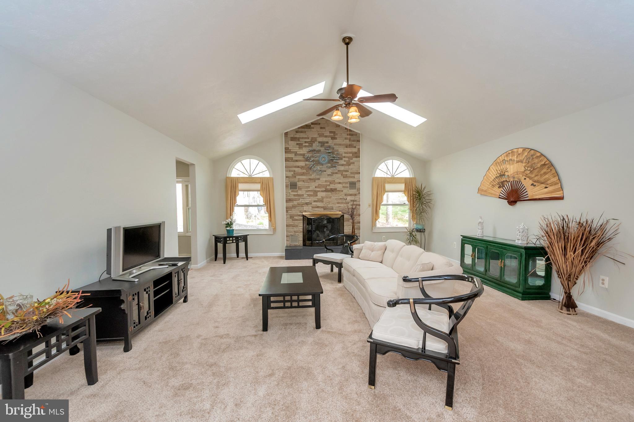 607 Gold Valley Road Locust Grove, VA 22508 - Photo 12 of 52 Cathedral Ceiling in Living Room
