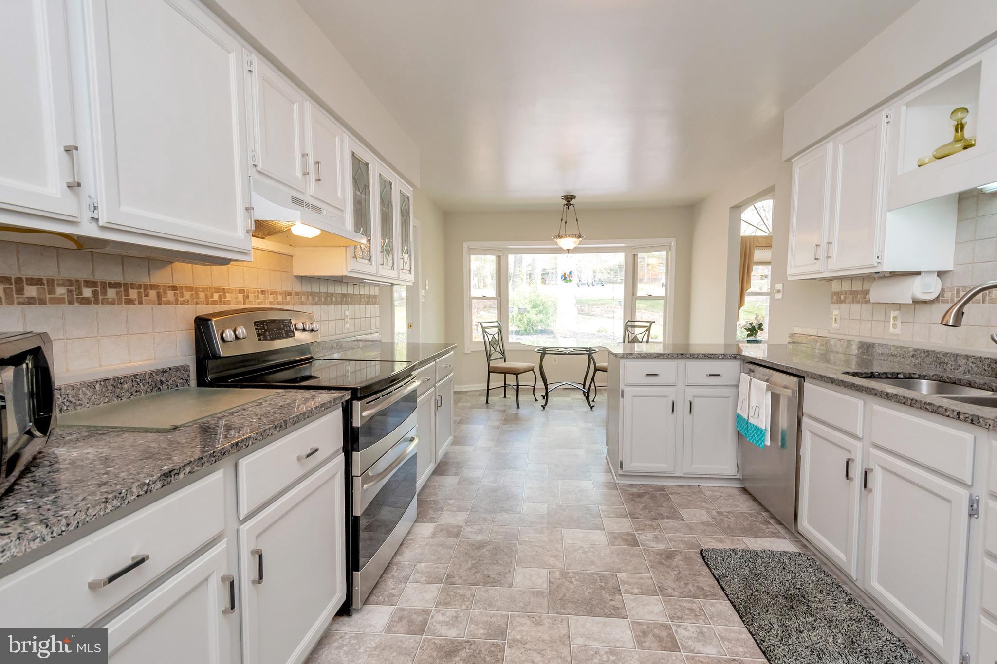 607 Gold Valley Road Locust Grove, VA 22508 - Photo 2 of 52 Spacious Kitchen