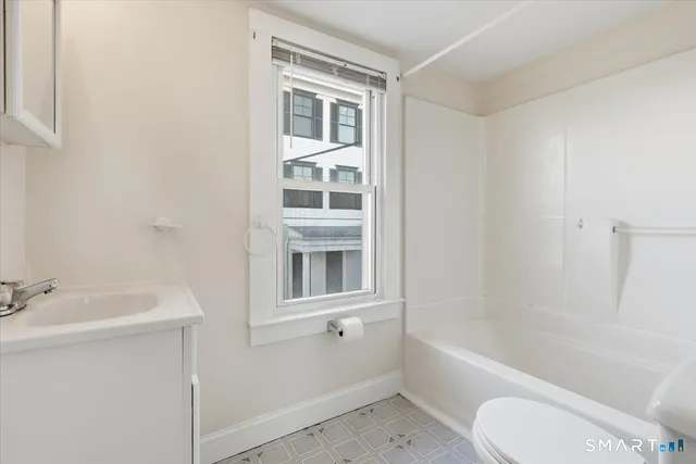 $1,800 | 194 Cherry Street, Unit C, Milford, CT 06460