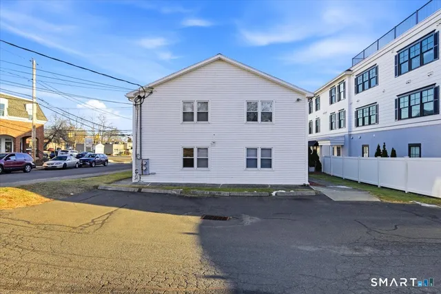 $1,800 | 194 Cherry Street, Unit C, Milford, CT 06460