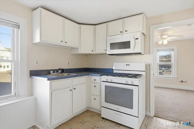 $1,800 | 194 Cherry Street, Unit C, Milford, CT 06460