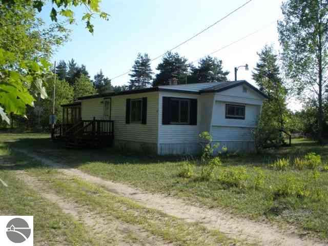 11367 Maple Road Beulah, MI 49617 - Photo 1 of 7 1720631.JPG