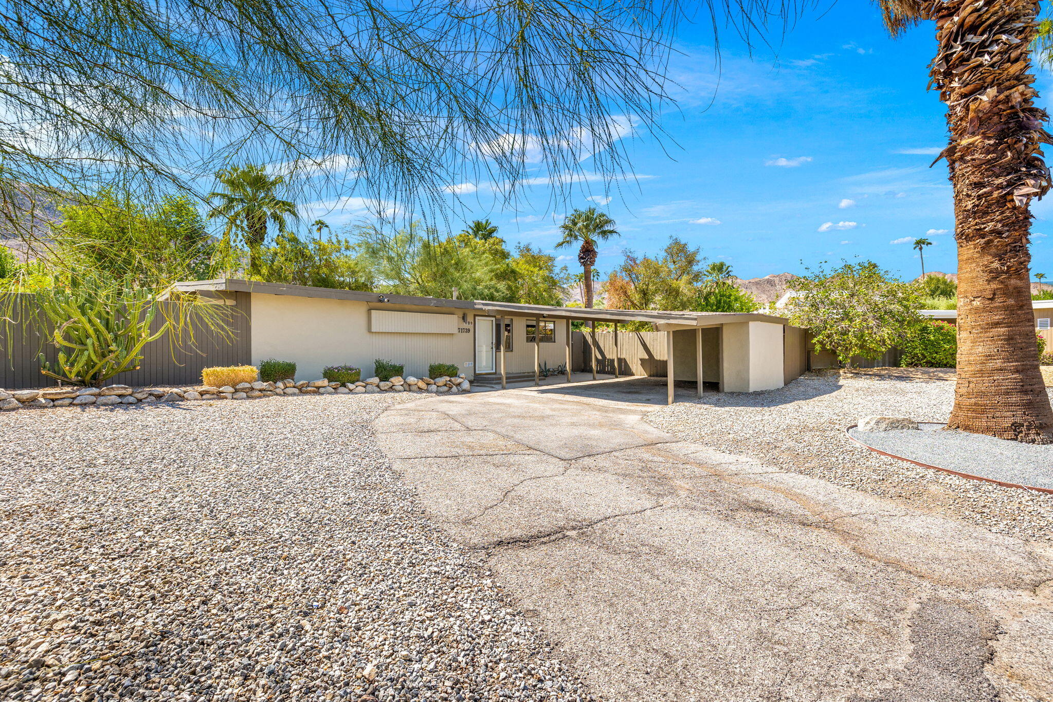 71739 Tunis Road Rancho Mirage, CA 92270 - Photo 2 of 37 9-web-or-mls-AM4A6218