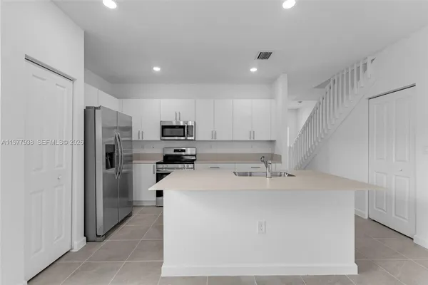 $399,000 | 191 Southeast 11th Avenue, Florida City, FL 33034