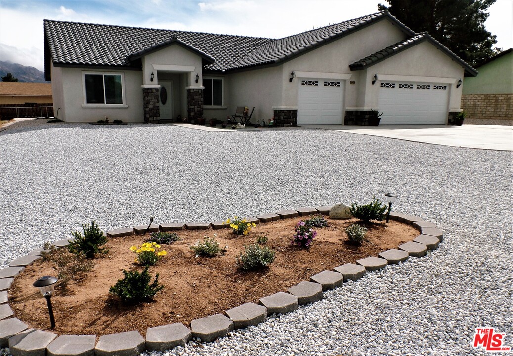 18439 Ranchero Road Hesperia, CA 92345 - Photo 2 of 37