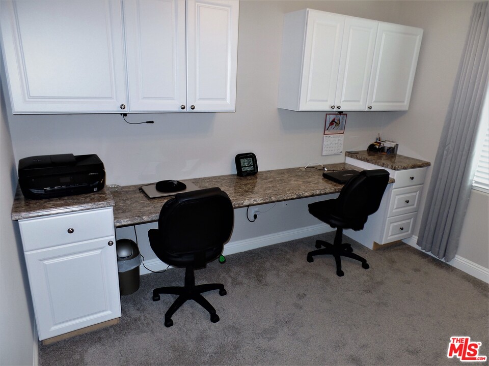 18439 Ranchero Road Hesperia, CA 92345 - Photo 17 of 37