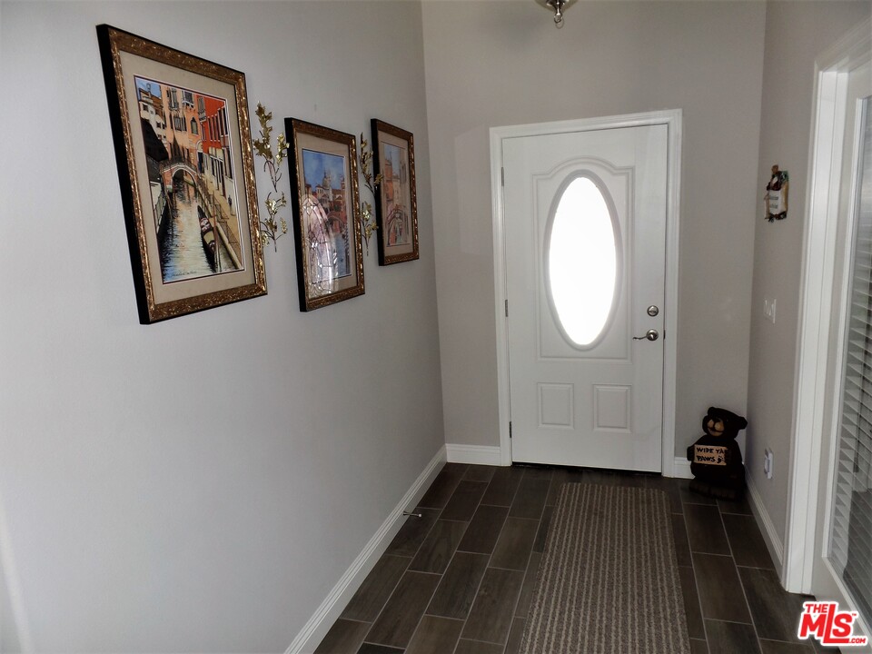 18439 Ranchero Road Hesperia, CA 92345 - Photo 10 of 37