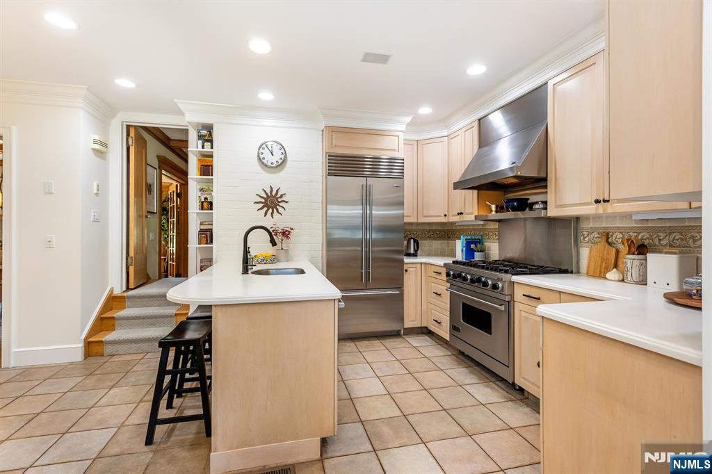 132 Christopher Street Montclair, NJ 07042 - Photo 24 of 50