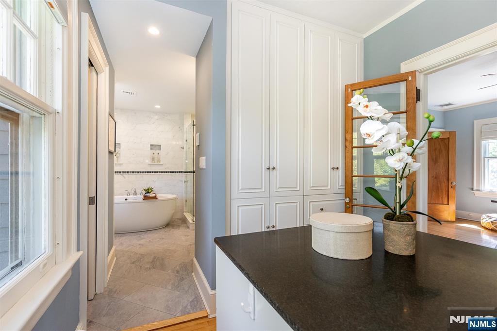 132 Christopher Street Montclair, NJ 07042 - Photo 32 of 50
