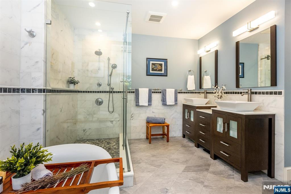 132 Christopher Street Montclair, NJ 07042 - Photo 33 of 50