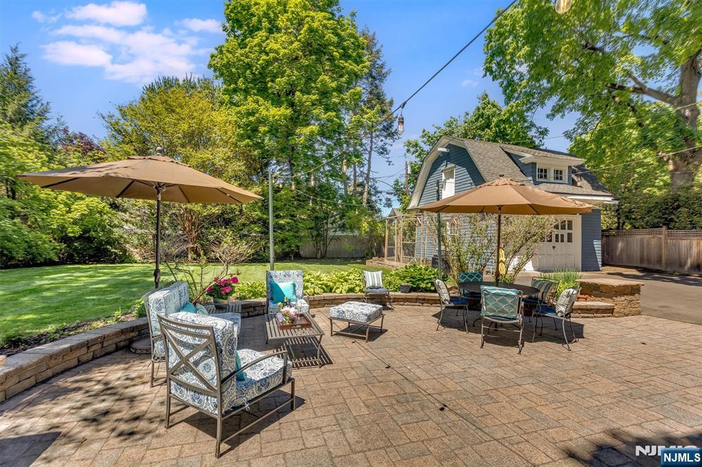 132 Christopher Street Montclair, NJ 07042 - Photo 48 of 50