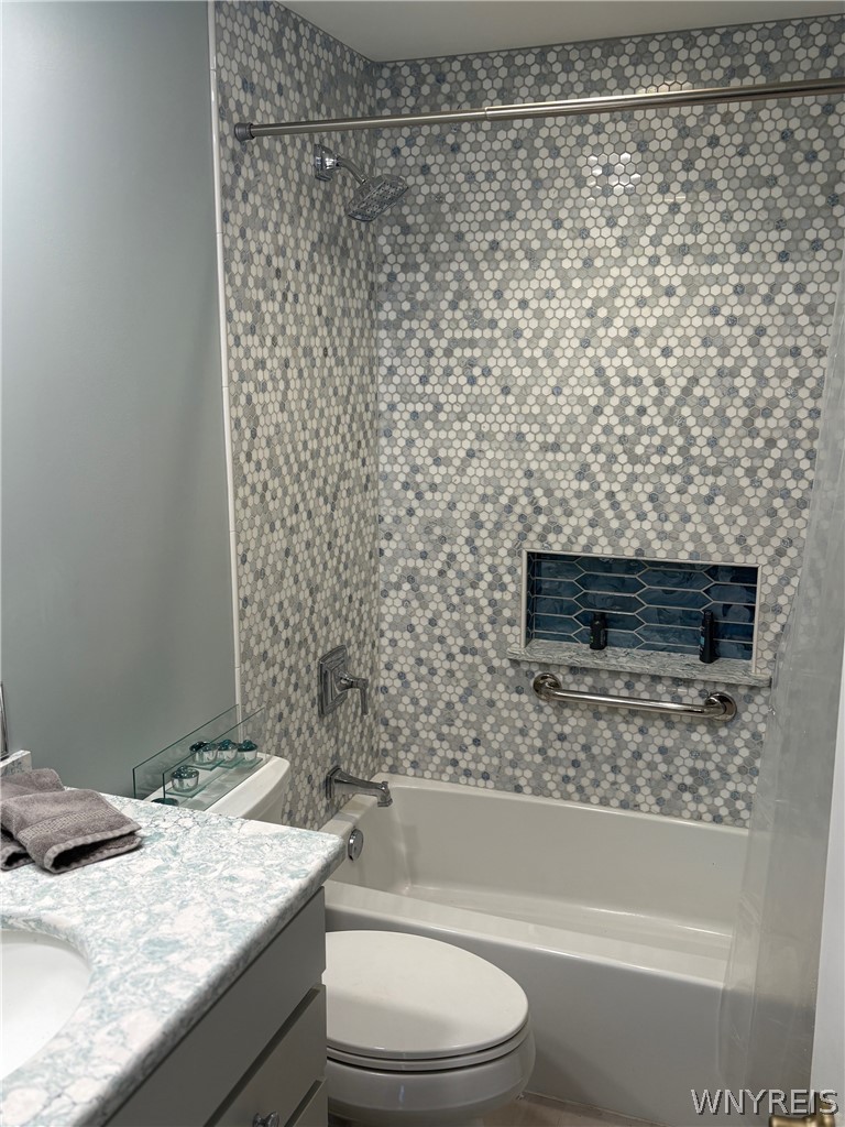 8421 Forest Road Royalton, NY 14067 - Photo 14 of 35 Second Full Bath Nice Tile Work