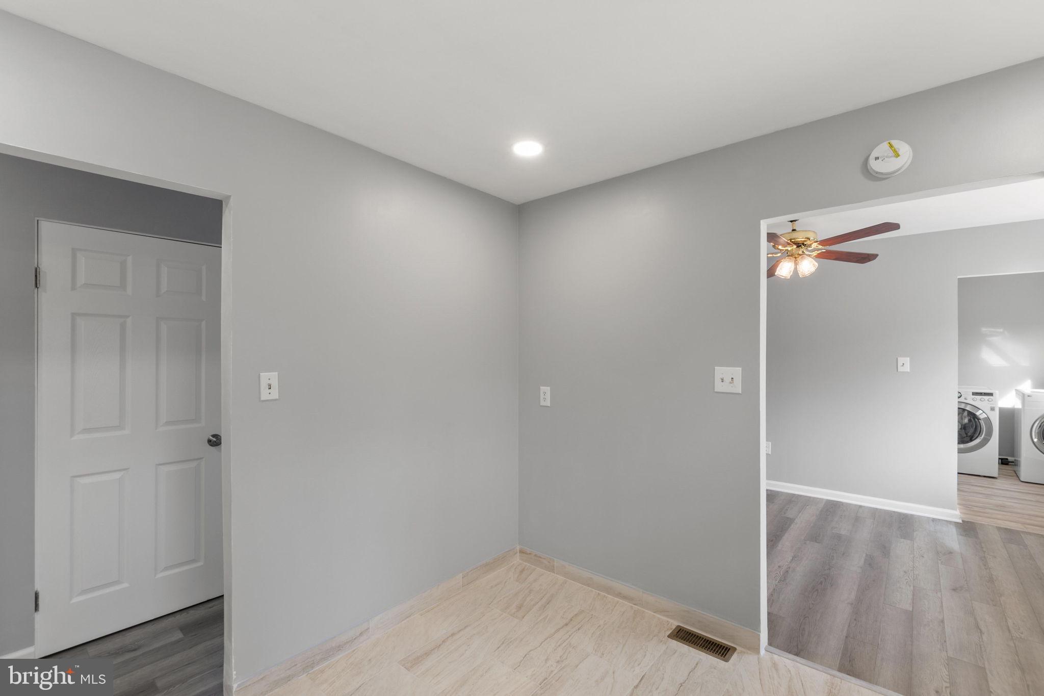 800 West Redwood Road Sterling, VA 20164 - Photo 16 of 41