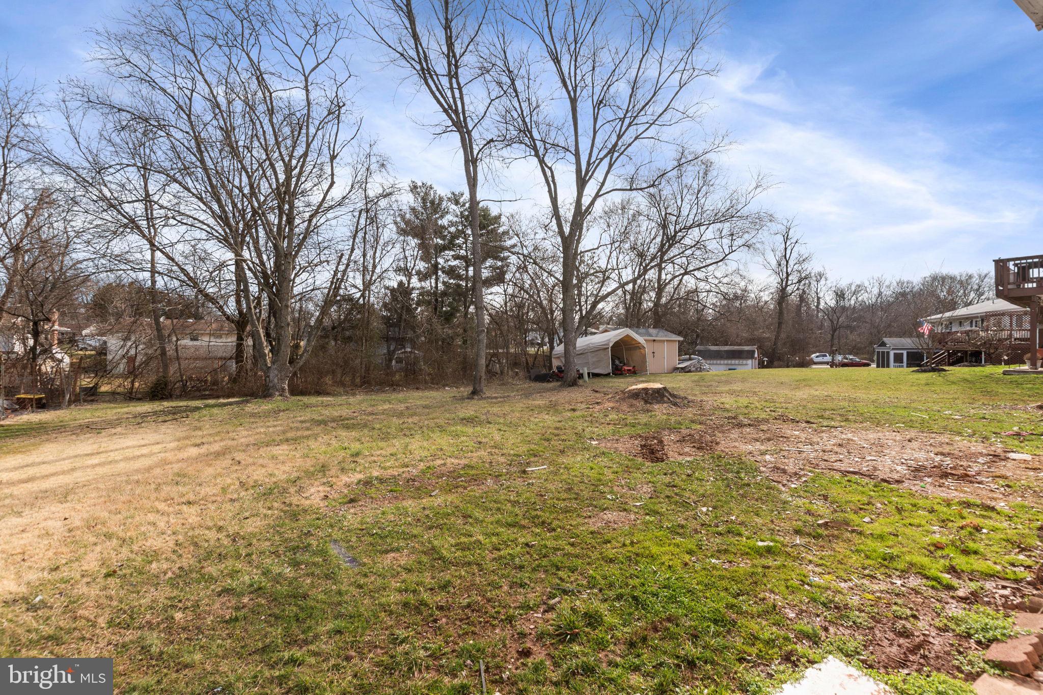 800 West Redwood Road Sterling, VA 20164 - Photo 6 of 41