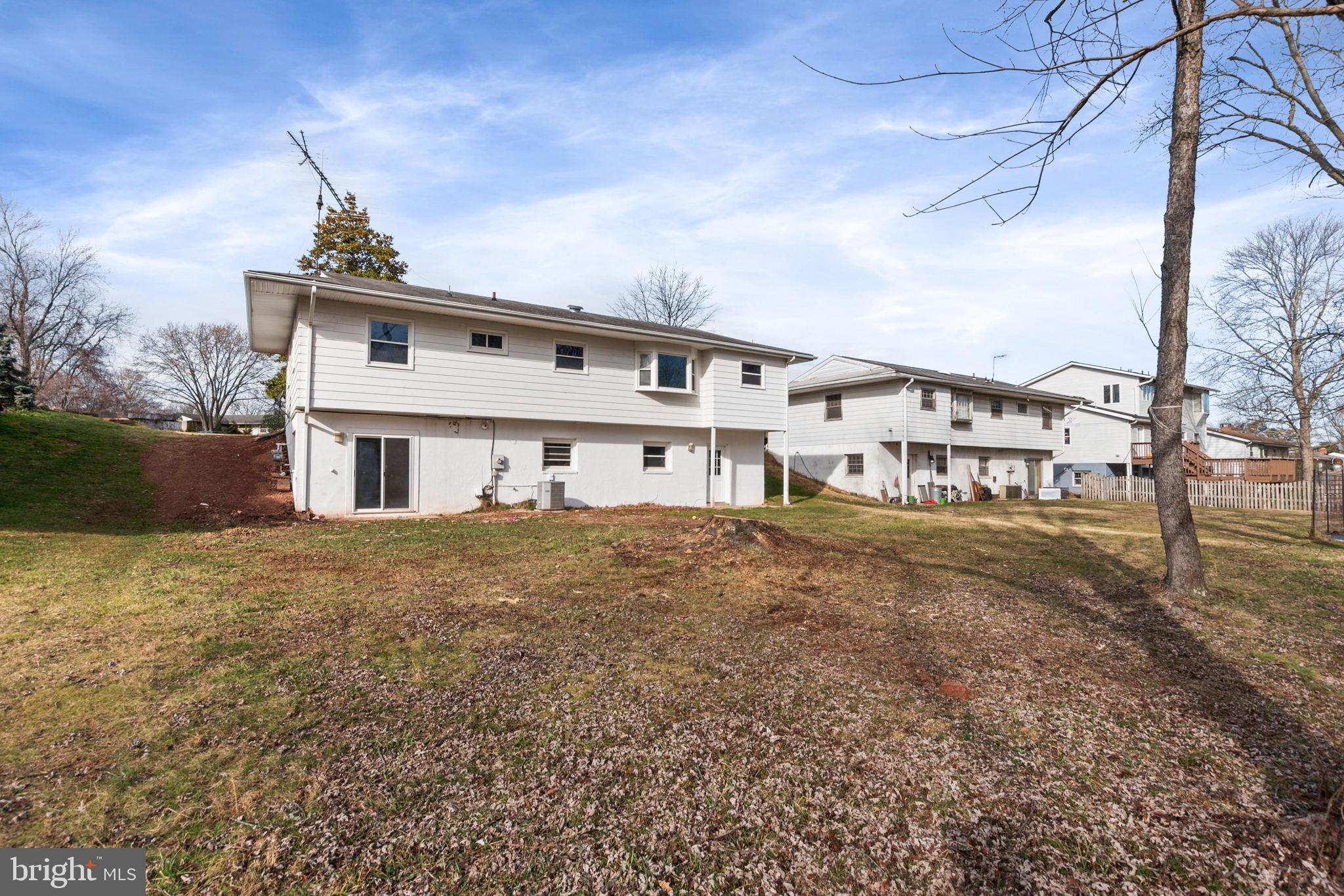 800 West Redwood Road Sterling, VA 20164 - Photo 8 of 41