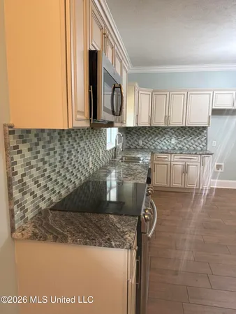 $260,000 | 5520 Ridgewood Road, Jackson, MS 39211