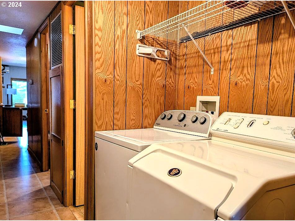 47775 Berry Street, Unit B7 Oakridge, OR 97463 - Photo 16 of 26