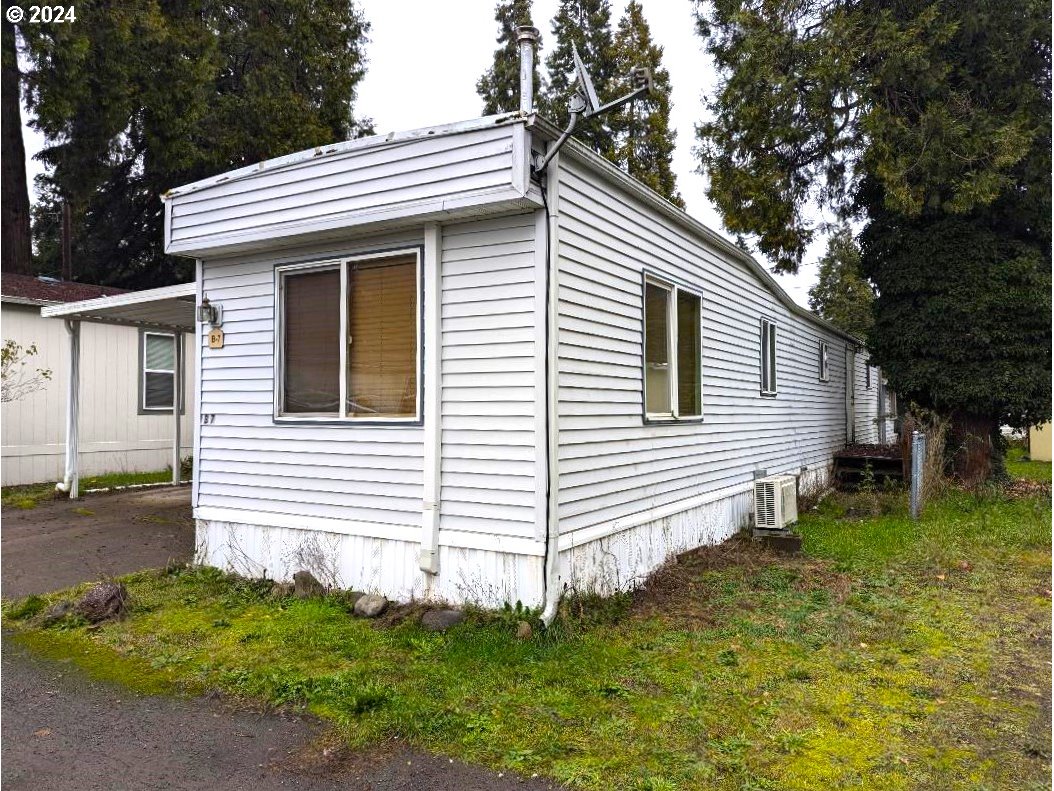 47775 Berry Street, Unit B7 Oakridge, OR 97463 - Photo 20 of 26