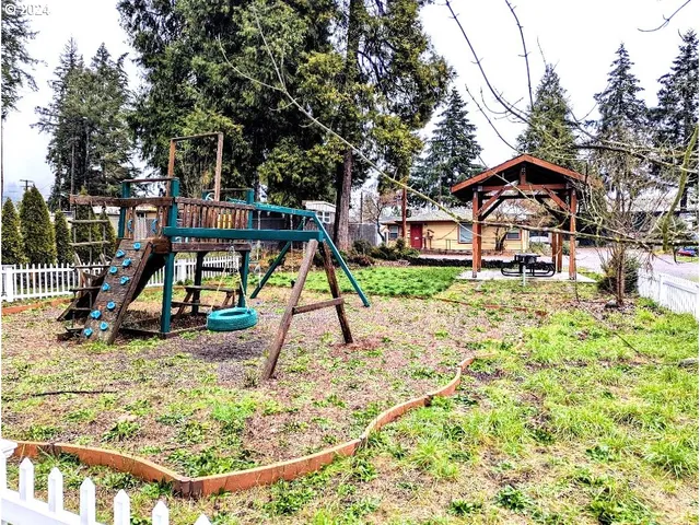 $39,500 | 47775 Berry Street, Unit B7, Oakridge, OR 97463