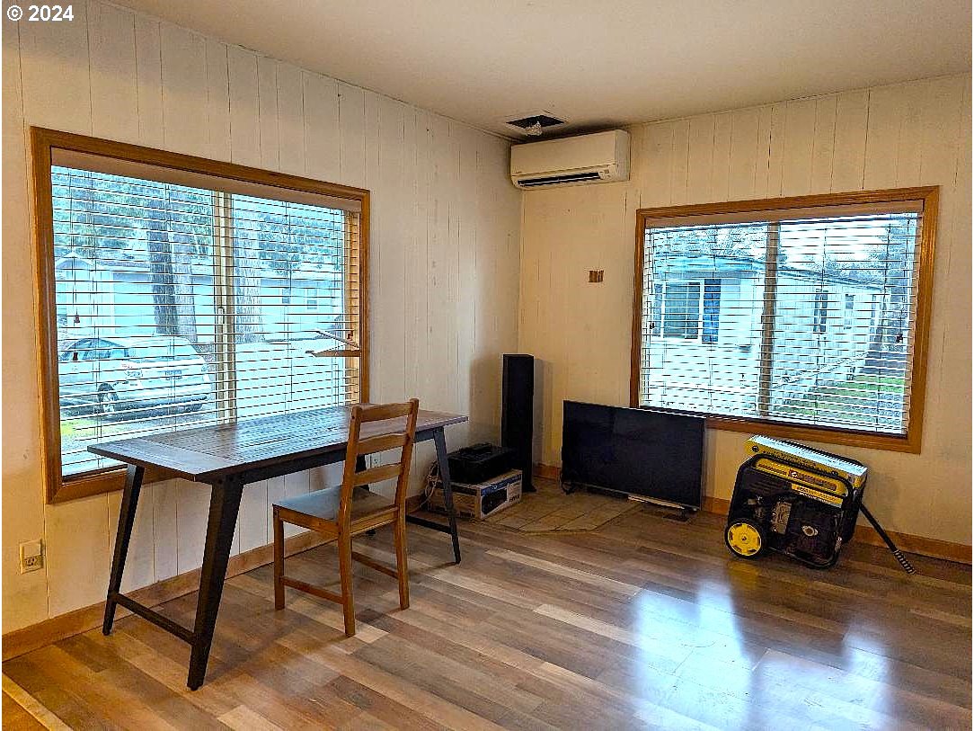 47775 Berry Street, Unit B7 Oakridge, OR 97463 - Photo 3 of 26