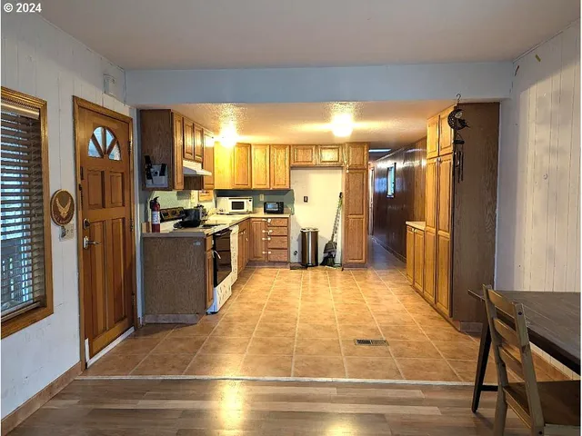 $39,500 | 47775 Berry Street, Unit B7, Oakridge, OR 97463