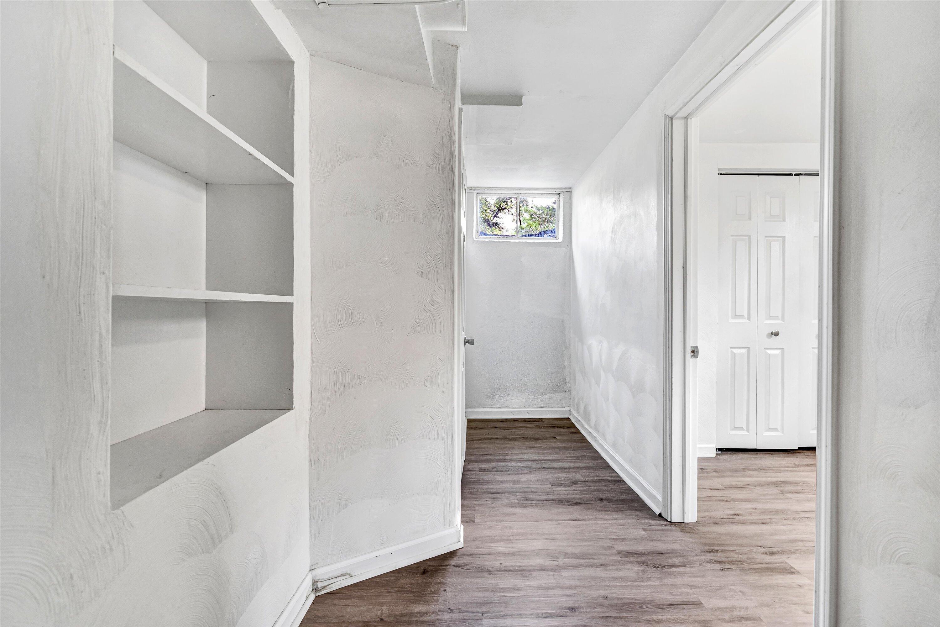 6539 Wendover Road Roanoke, VA 24019 - Photo 23 of 33 Downstairs Hall