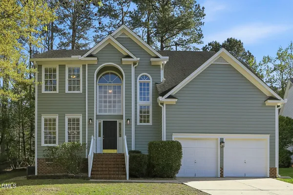 $589,000 | 123 Streamview Drive, Cary, NC 27519