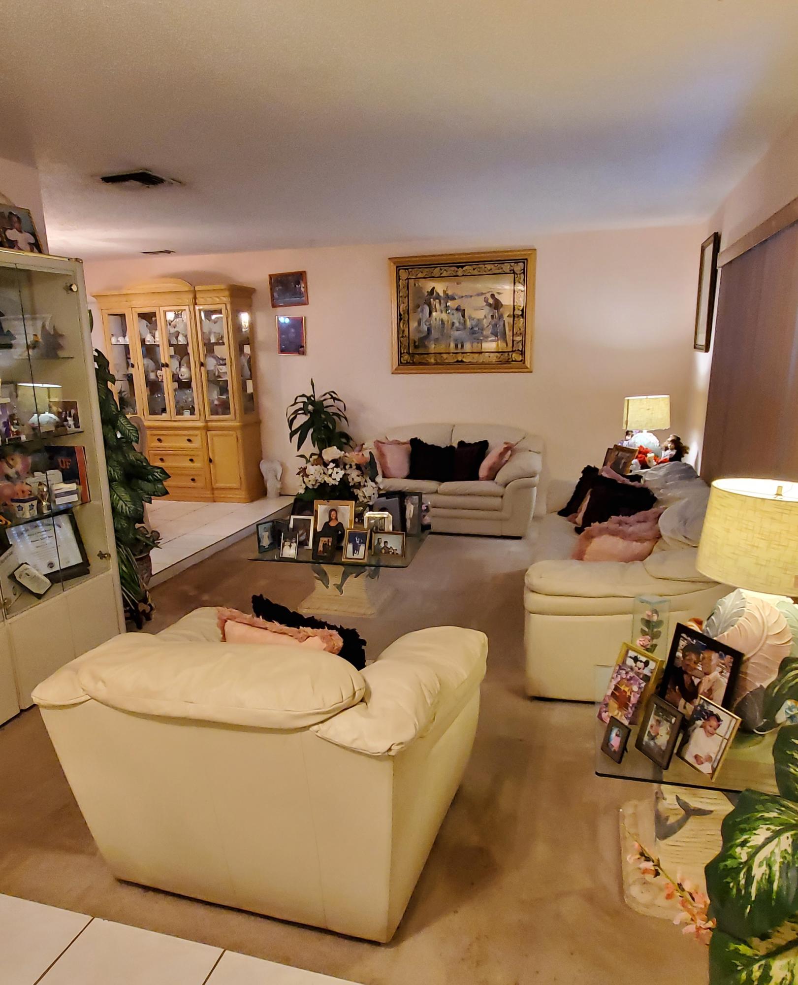 109 Timber Run East Riviera Beach, FL 33407 - Photo 7 of 15 Living Room