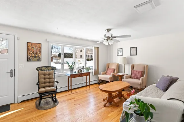 $319,900 | 91 Knollwood Circle, Holyoke, MA 01040