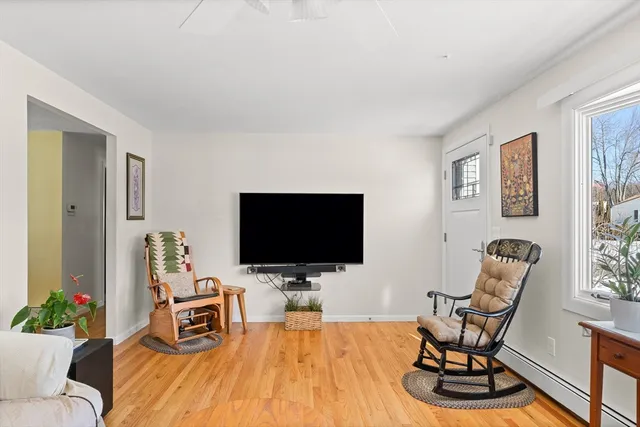 $319,900 | 91 Knollwood Circle, Holyoke, MA 01040