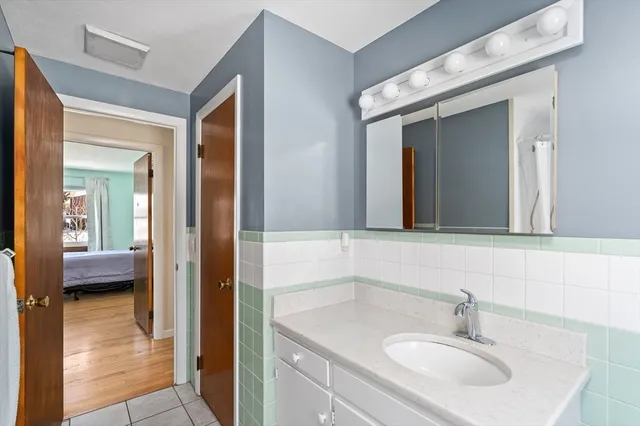 $319,900 | 91 Knollwood Circle, Holyoke, MA 01040