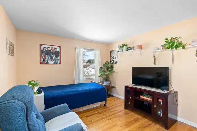 $319,900 | 91 Knollwood Circle, Holyoke, MA 01040