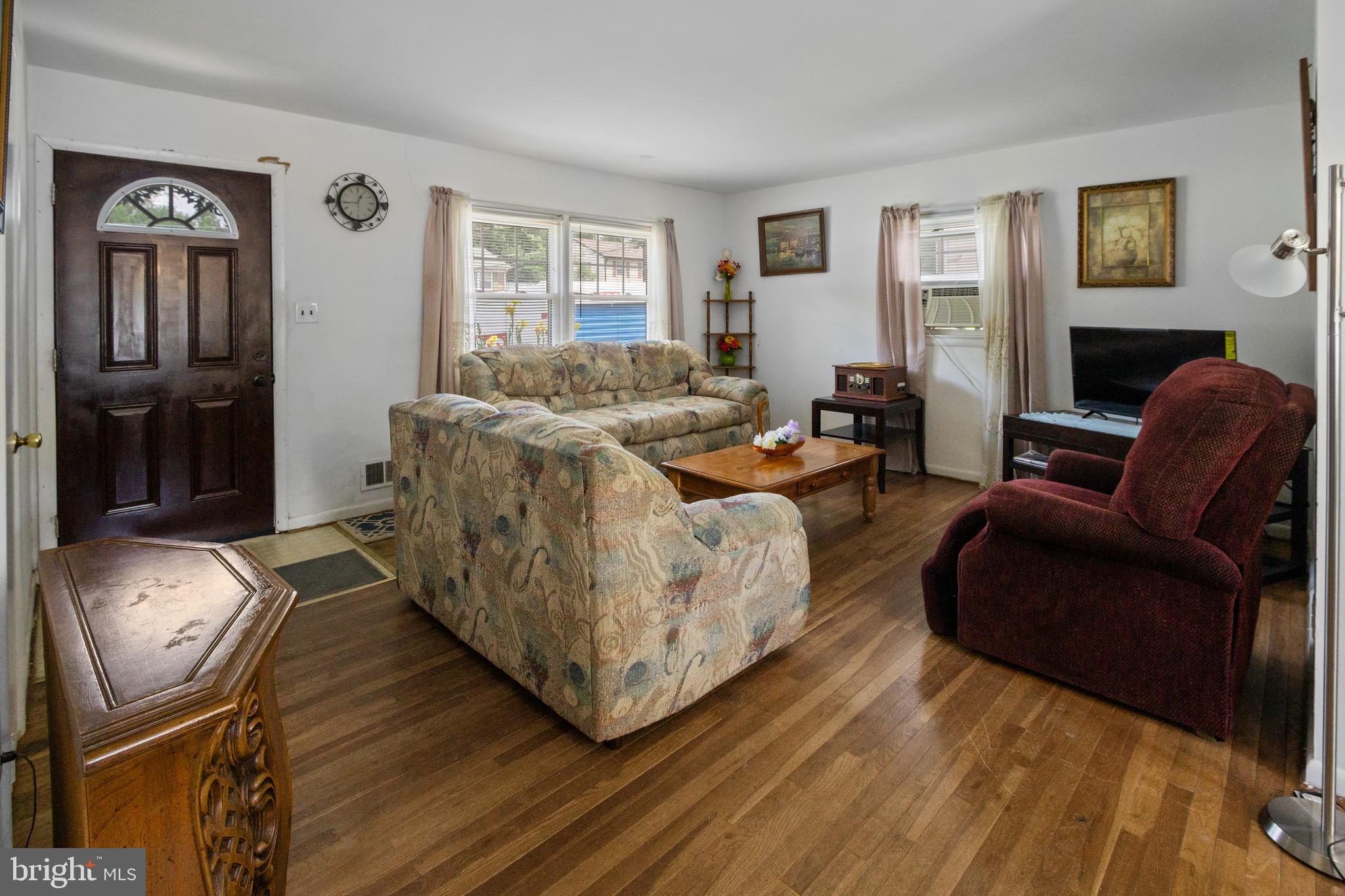 314 Quarry Avenue Capitol Heights, MD 20743 - Photo 3 of 38 Gallery Image 3