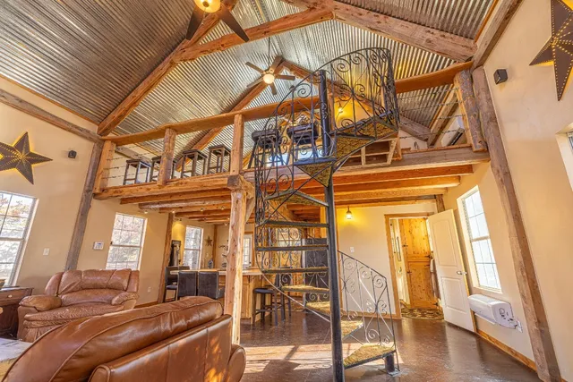 $969,999 | 1245 Private Road 3063, Thrall, TX 76578