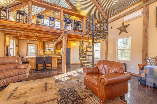 $969,999 | 1245 Private Road 3063, Thrall, TX 76578