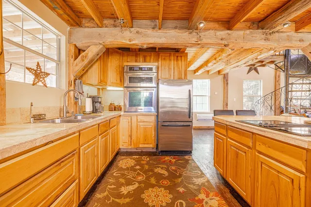 $969,999 | 1245 Private Road 3063, Thrall, TX 76578