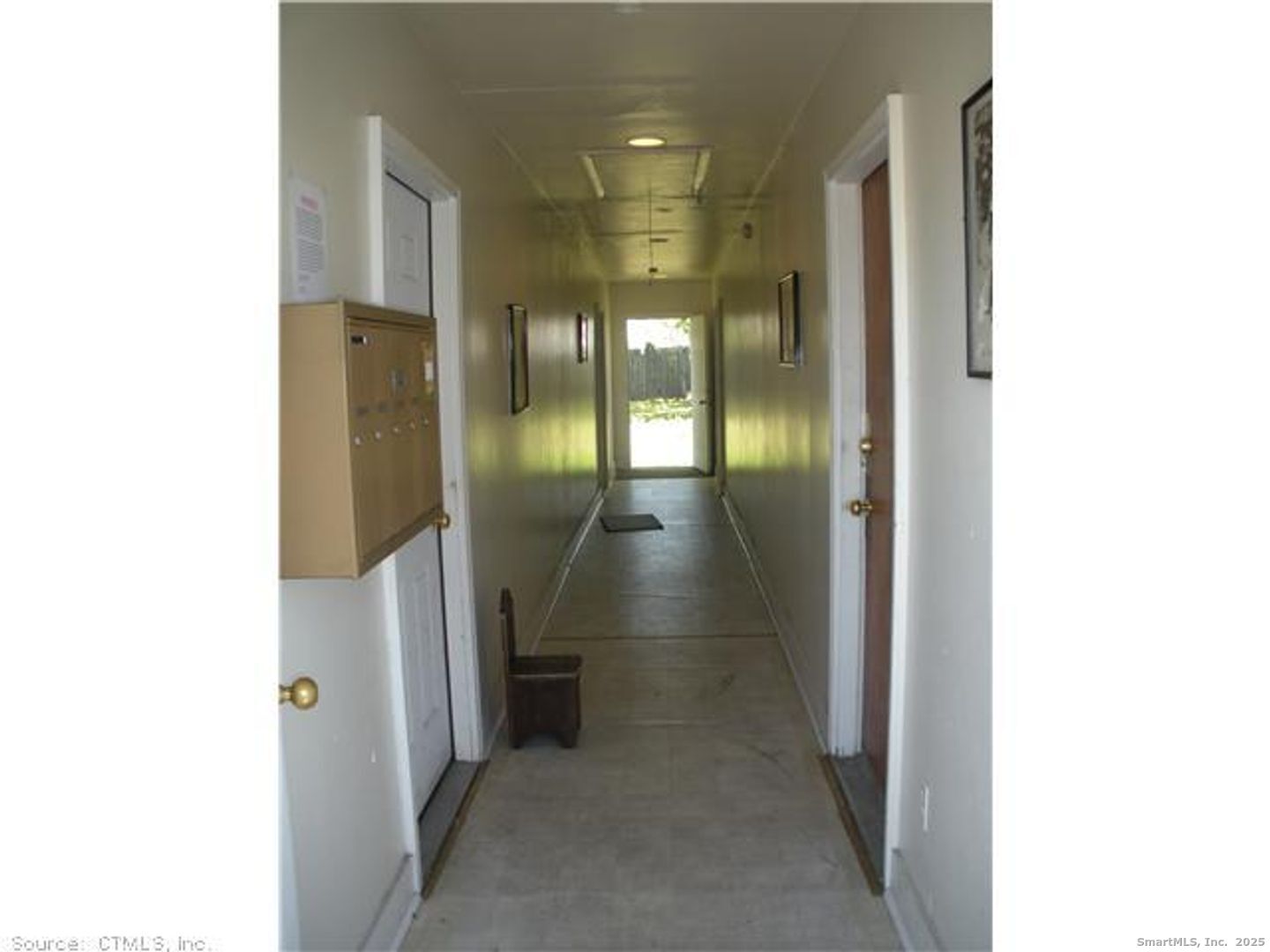 7 Prest Street, Unit 3 New London, CT 06320 - Photo 2 of 9