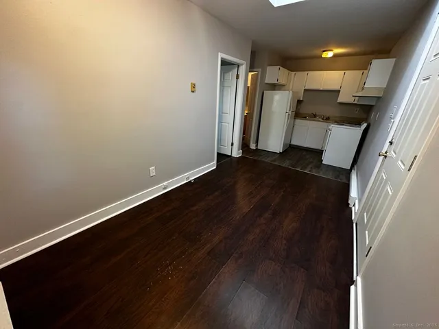 $1,100 | 7 Prest Street, Unit 3, New London, CT 06320