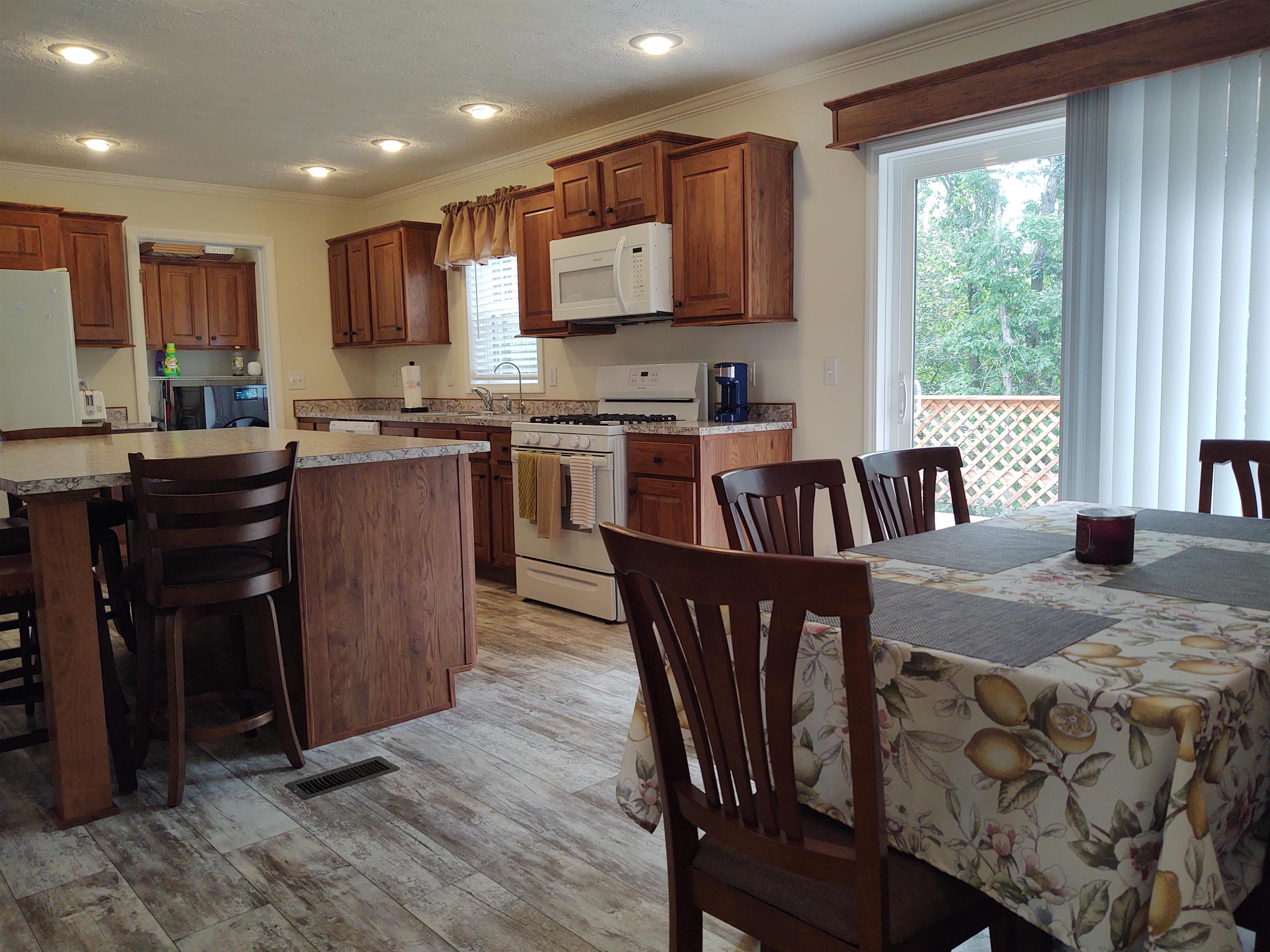 1475 Hound Dog Ridge Road Vienna, IL 62995 - Photo 5 of 29 Gallery Image 5
