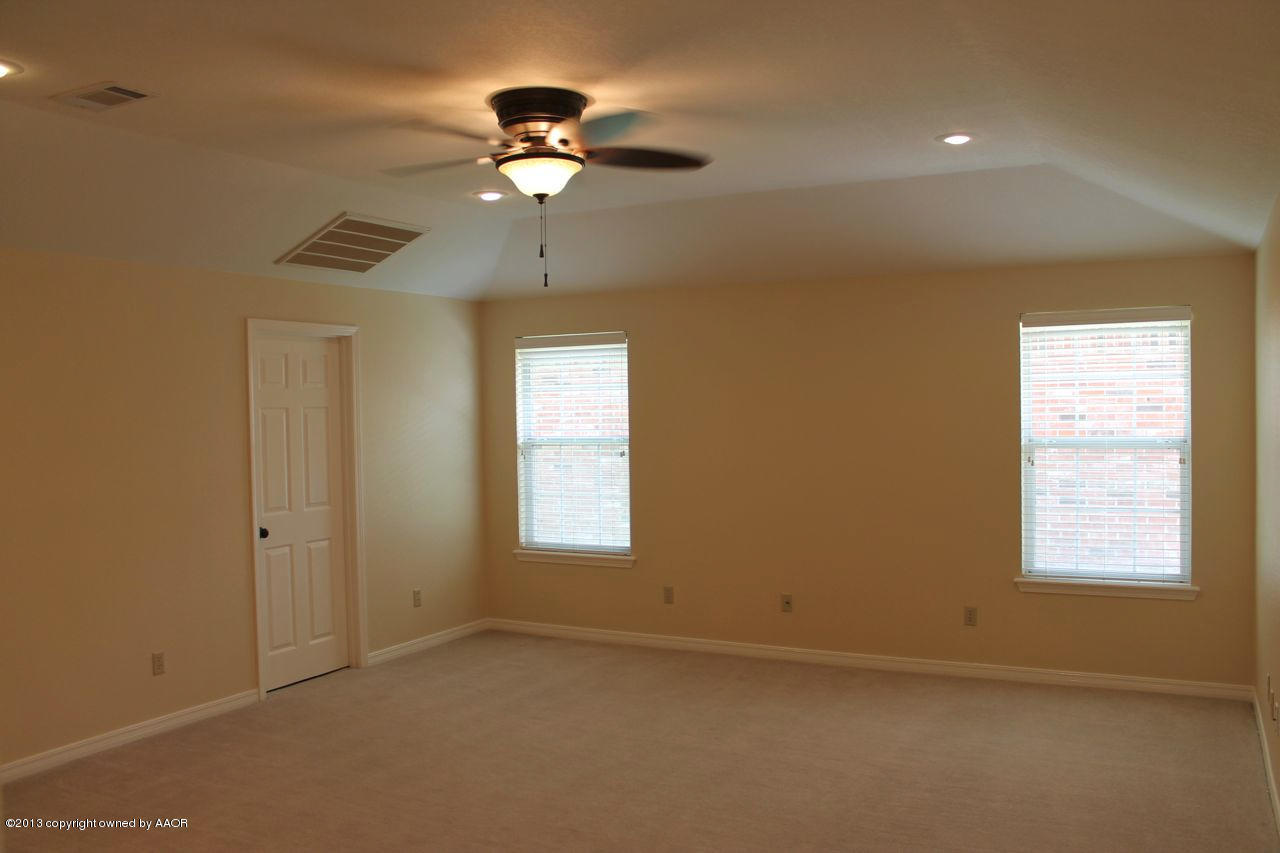 7002 Learning Tree Avenue Amarillo, TX 79119 - Photo 20 of 26 Isolated Master Bedroom