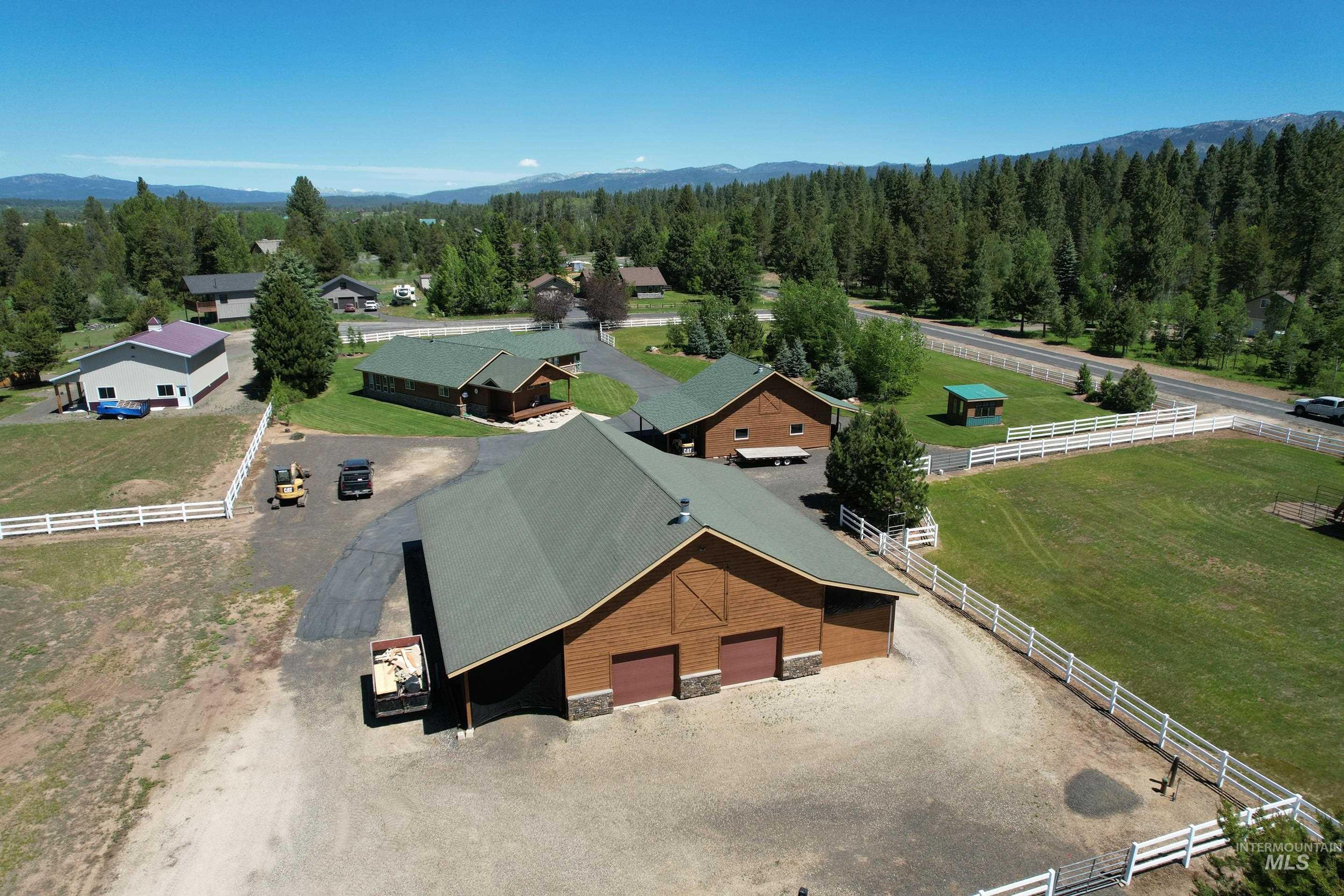 13761 Clear View Road McCall, ID 83638 - Photo 5 of 38