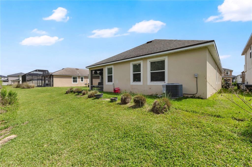 2436 Varenna Loop Kissimmee, FL 34741 - Photo 26 of 39