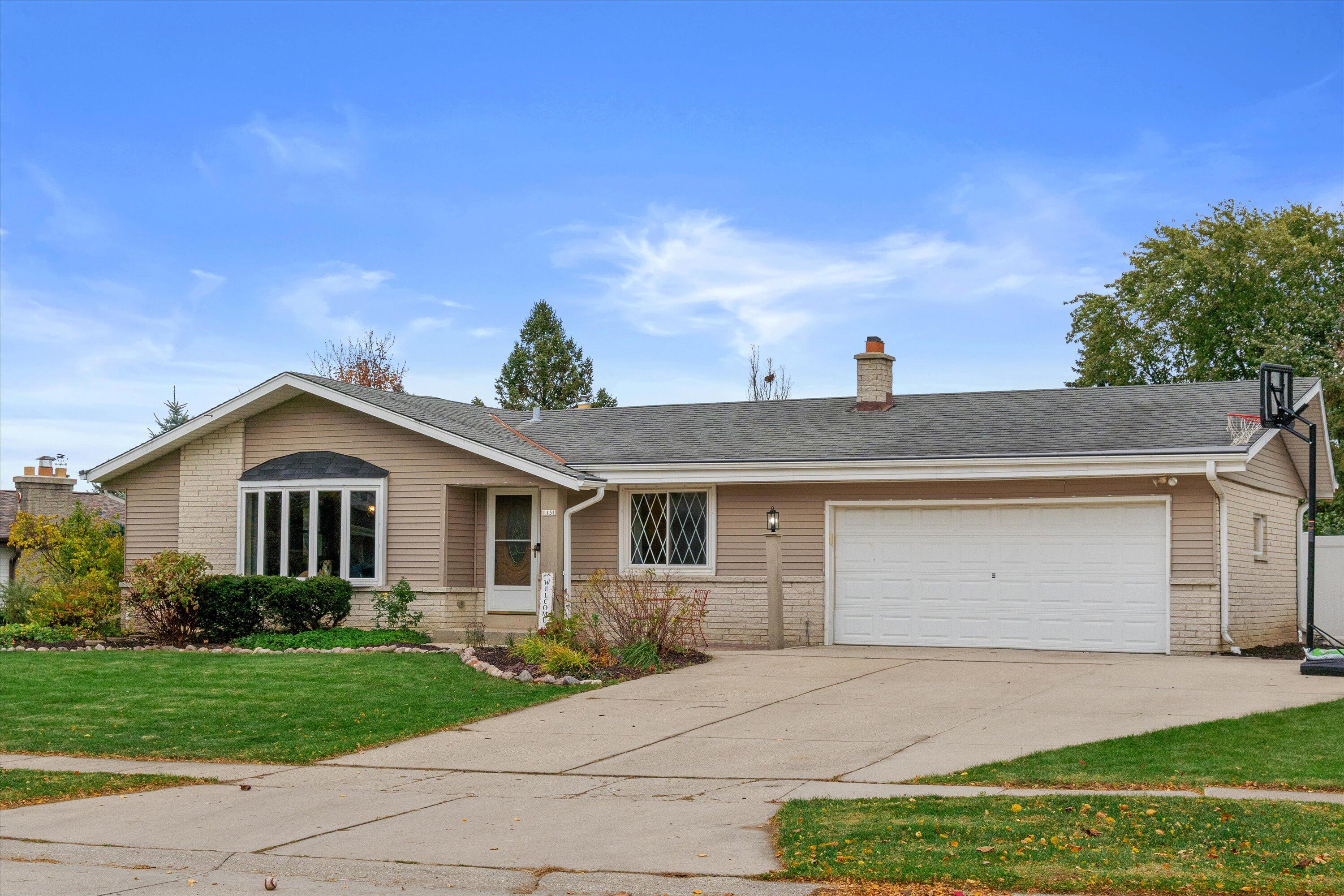 1131 South Wayland Drive, Oak Creek, WI 53154 Compass