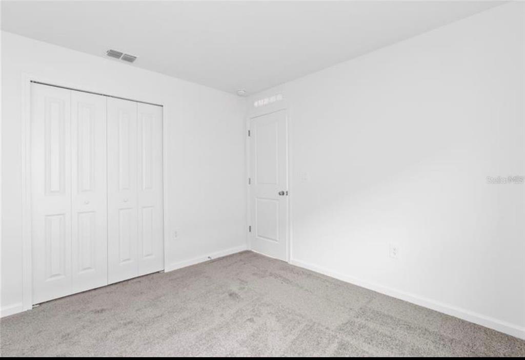 352 Heroic Road Davenport, FL 33837 - Photo 10 of 19 a view of small space