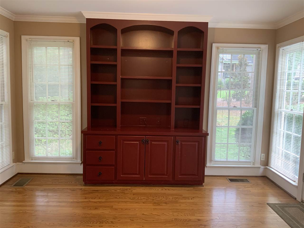 363 Round Ridge Road Spartanburg, SC 29302 - Photo 4 of 28 Gallery Image 4