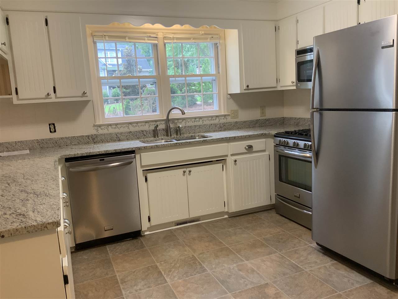 363 Round Ridge Road Spartanburg, SC 29302 - Photo 7 of 28 Gallery Image 7