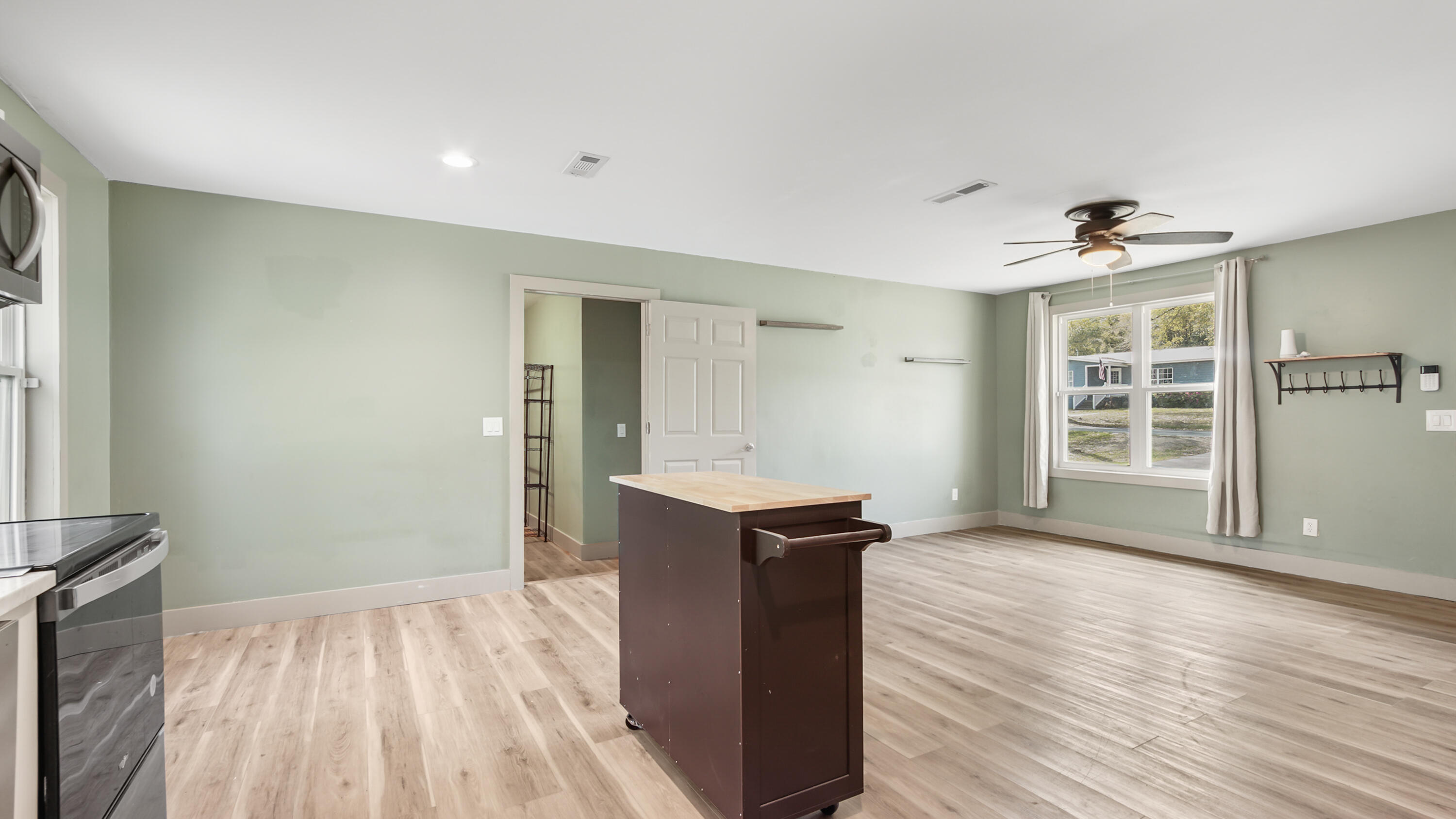 613 North Pear Street Chipley, FL 32428 - Photo 11 of 36 DSC02194